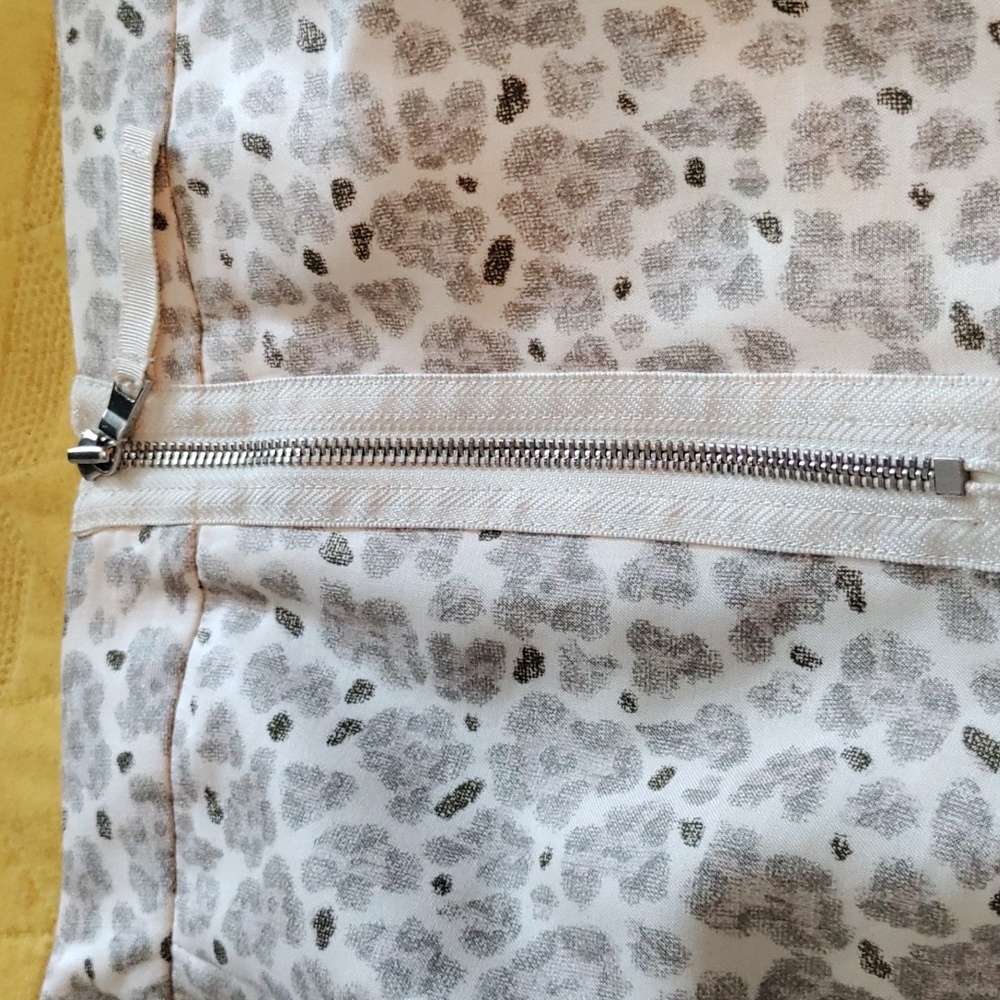Skirt - Picture 3 of 4